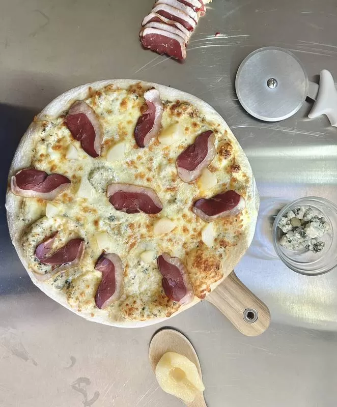 Vente de pizzas traditionnelles à emporter, Narbonne, Ceva Pizza