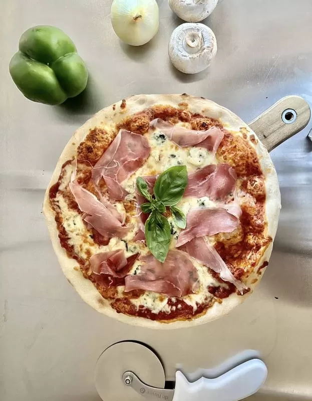 Vente de pizzas traditionnelles à emporter, Narbonne, Ceva Pizza