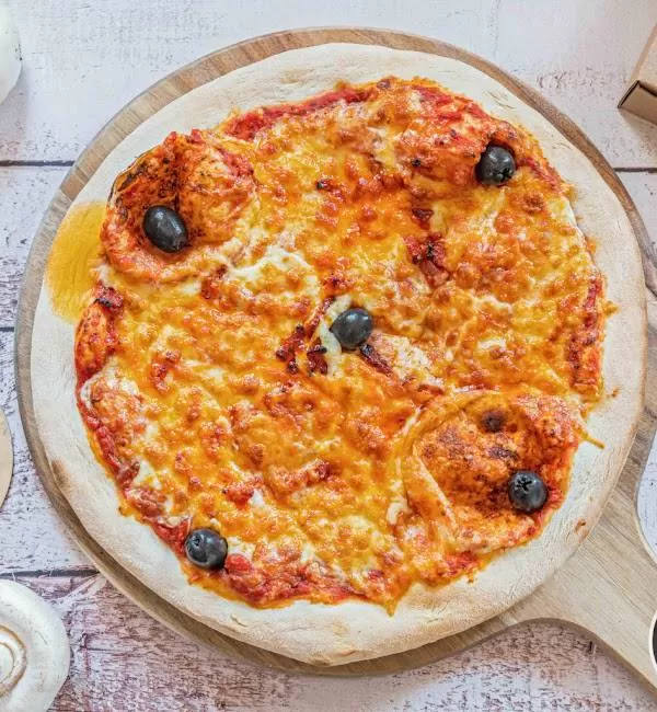 Vente de pizzas traditionnelles à emporter, Narbonne, Ceva Pizza